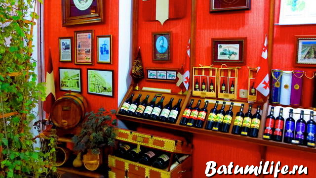 Магазин "Старый дом вина" в Батуми
