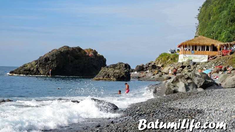 Сарпи - пляж на границе с Турцией