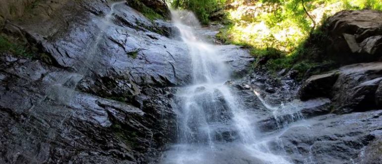 Водопад Махунцети