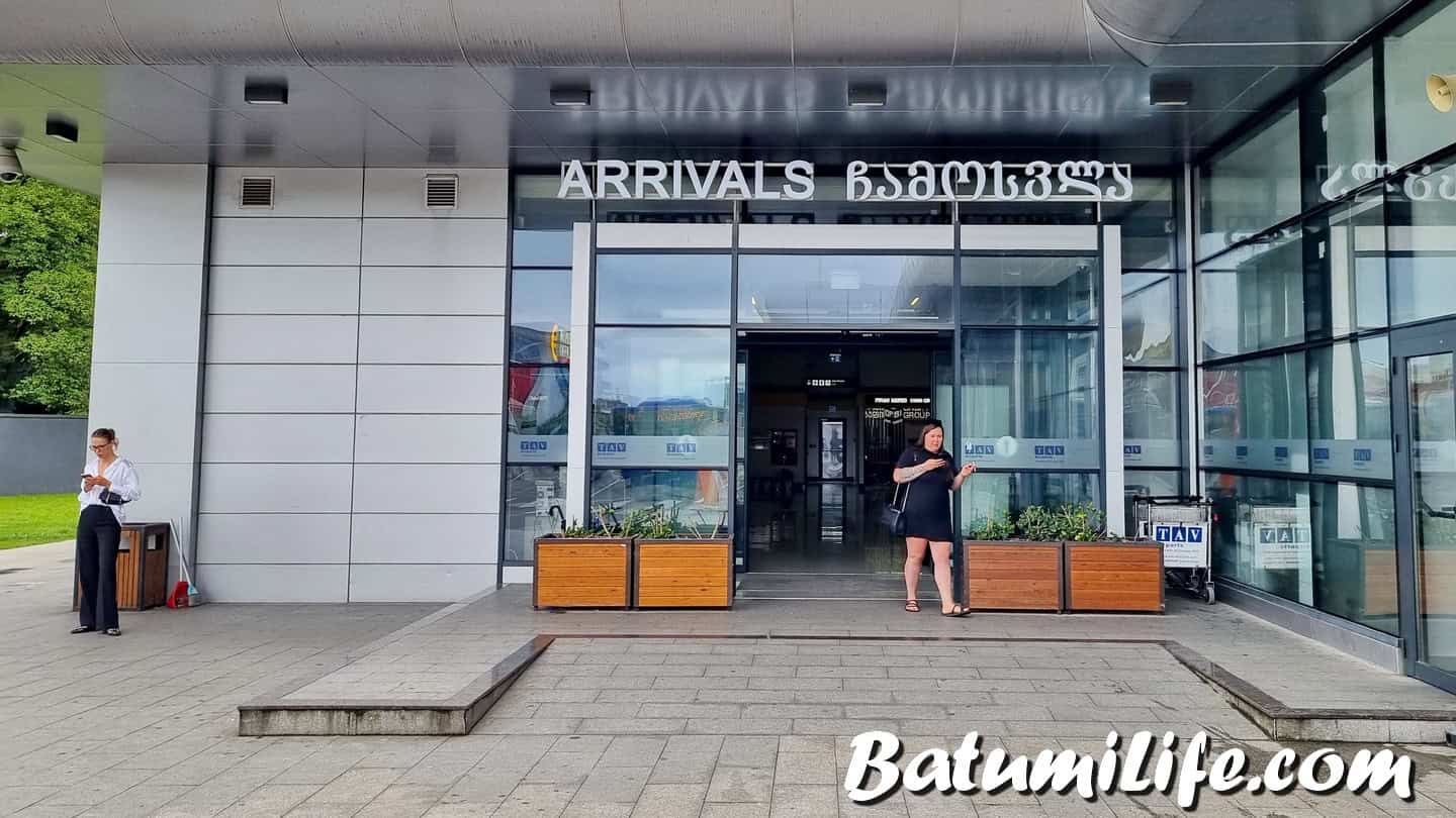 Аэропорт в Батуми: онлайн табло, расписание рейсов, как добраться